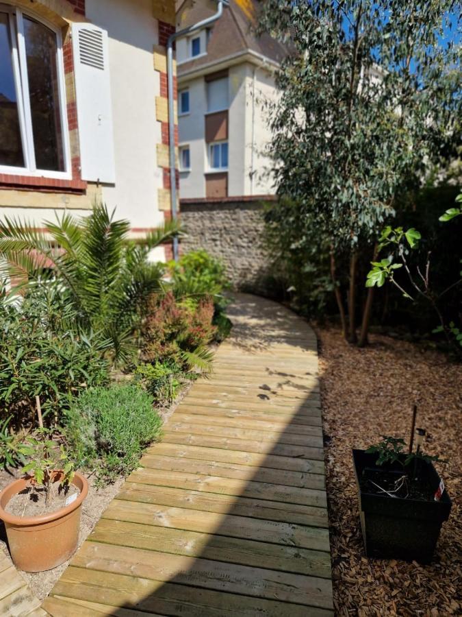 Maisonnette De Charme Villa Ouistreham Dış mekan fotoğraf